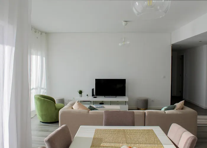Janelas De Zimbra - Lovely Apartment With Pool And Sea View